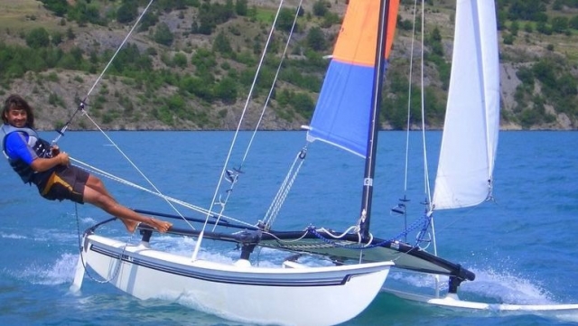 Catamaran moniteur
